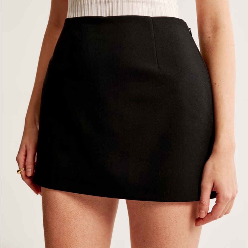 The A&F Scarlett Mini Skort | Black | XS
